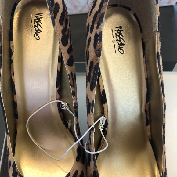 Never worn - Picture 4 of 5